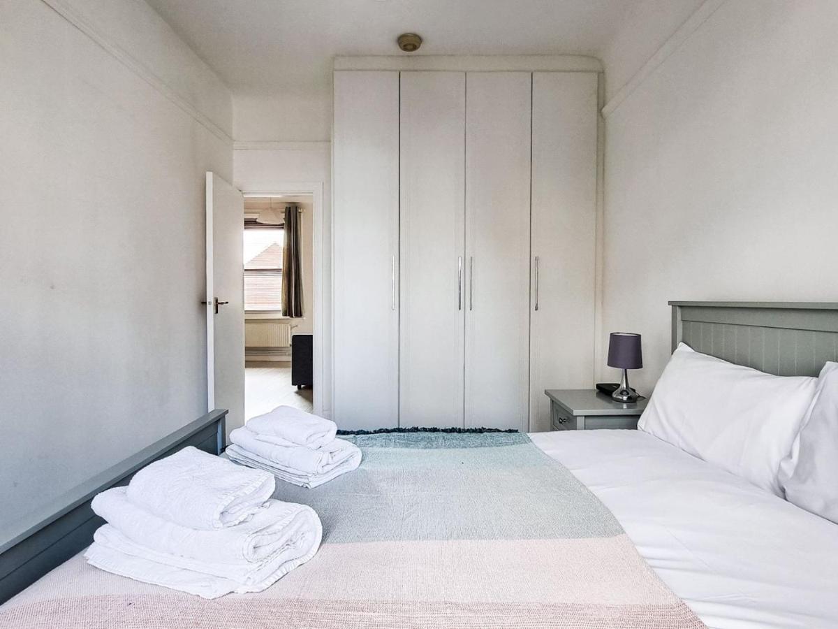Pass The Keys Wimbledon Hideaway Διαμέρισμα Λονδίνο Εξωτερικό φωτογραφία